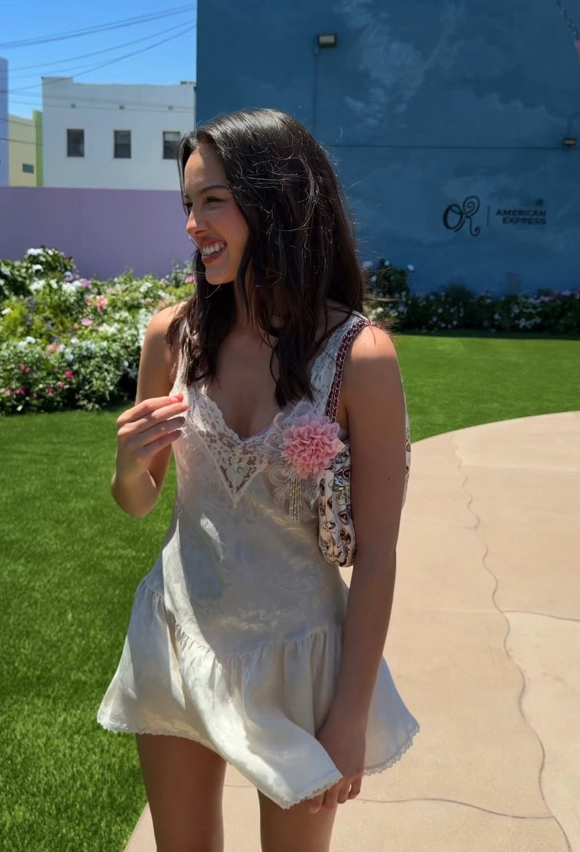 JumpTrailers's tweet photo. Olivia Rodrigo https://t.co/9yX1OtixCm