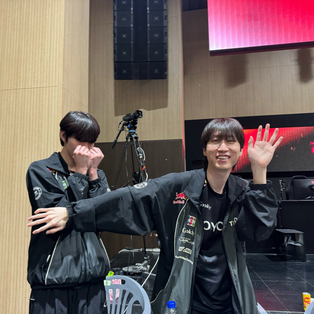 yeoleum_ow's tweet photo. 내가 너를 지켜줄게! https://t.co/P334b3B0NV