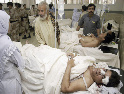 Miller74Sue's tweet photo. I am a Pakistani. I am a Muslim.
And I say without hesitation: the suicide attack on the US Consulate in Karachi on 14  June 2002 was a crime - against humanity, against Pakistan and against Islam itself.
Enough is enough. #KarachiAttack2002 #RejectTerrorism #PakistanNeedsPeace https://t.co/J1KXPOd7Sv