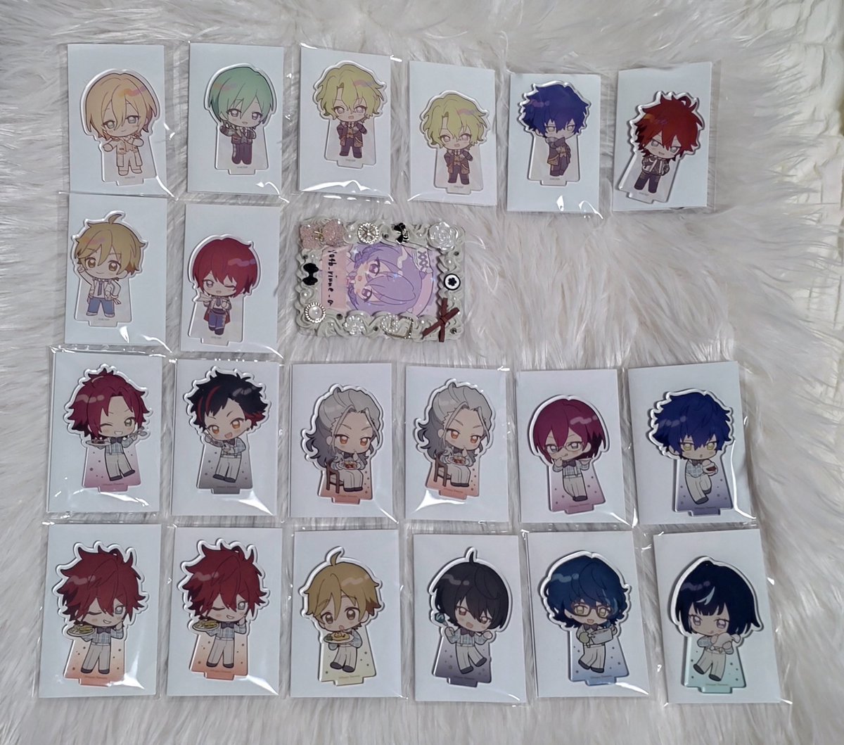 904b_rinne_a's tweet photo. 【交換/譲渡】あんスタ アニカフェ イースター ホリデー スタフォニ アクスタ コロッタ

譲￤ 画像参照
求￤下記ポスト求または定価+送料(PayPay) https://t.co/44xiXR0W6y