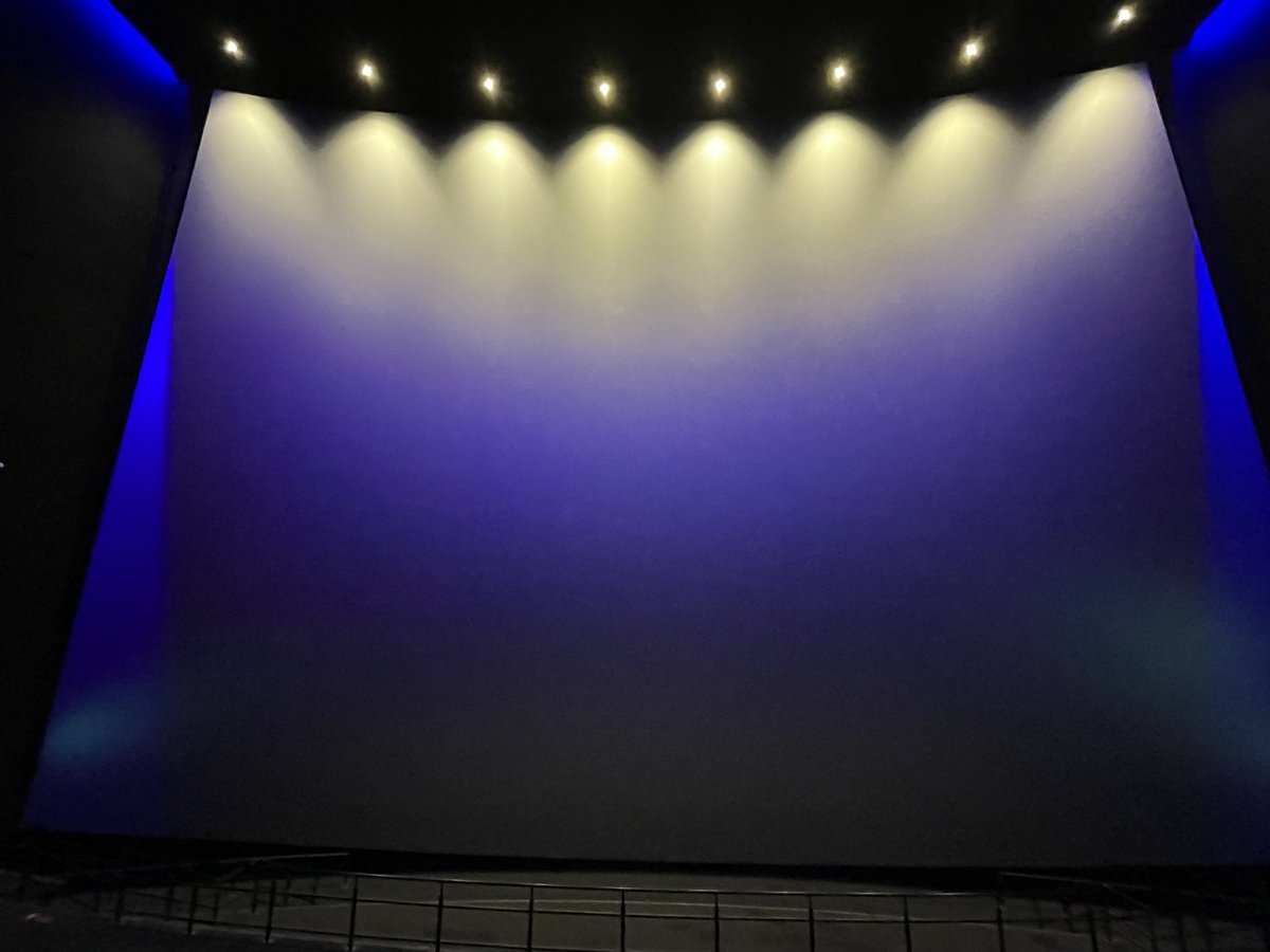burst_j's tweet photo. 映画
「Michael」
観てきました。
IMAXレーザーGTか、
音響重視のSAIONか、
スクリーン選びに
迷ったが、
巨大スクリーンと
12chの音圧が決め手で、
IMAXで観た。
ドンズバ世代でしたから、
心が躍った。
ジャファー•ジャクソン
最高だった‼️ https://t.co/vGwhWRzoh7