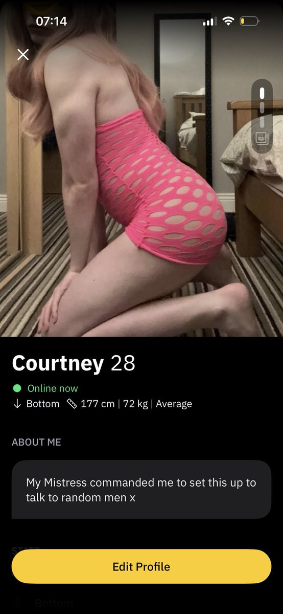 promobij's tweet photo. Looking for Adam in Dublin, Ireland? she's courtney now. RT to make sure they get dumped! @AM97XIX https://t.co/d0jhzENieP