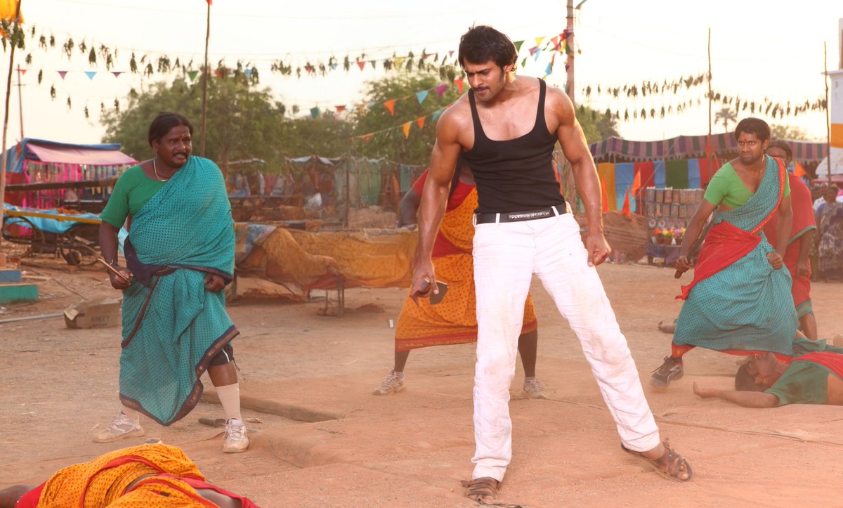 Nattikumar7's tweet photo. Unseen Stills of Our "Rebel Star" #Prabhas from #Rebel 💥💥💥

"Dinosaur" 🦖

Special Fans Show Tomorrow at 8.00am at Mythri Vimal, Balanagar 🔥🔥🔥

#Prabhas #Rebel4 #Dinosaur https://t.co/jGALvpePCF