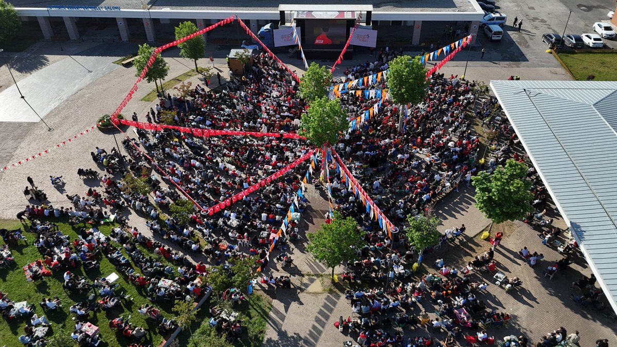 avhalilatasoy's tweet photo. Kazansanızda kaybetsenizde gönlümüz sizinle! 
 #BizimÇocuklar https://t.co/Jug9AQmyBX