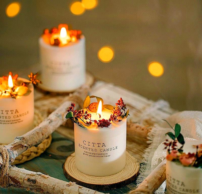 sermoonsoo's tweet photo. Just upcycled an old mason jar into a candle holder with twine + gold paint—easy, cozy, zero waste win! https://t.co/NC5PJ3dNMJ