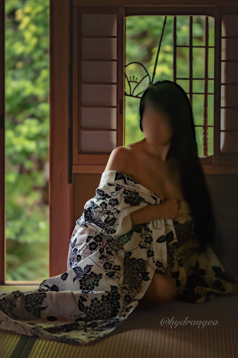 hydrangea202261's tweet photo. 「和」の雰囲気が漂う場所で挑戦させて頂きました🙂

子供？の精神年齢に反して、映しているオッさんは大人っぽい雰囲気も好きだったりします〜😊

後から「こうしておけば」も多いですが限りある撮影時間の中、自分の為に割いてくださったお２人のお陰で、好みの雰囲気に映せた気がします〜😆 https://t.co/UimbCoCF2v