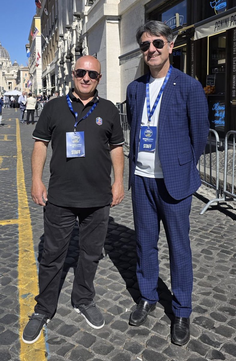 CalvoPrimiano's tweet photo. Il futuro dell'Italia appartiene a chi ha il coraggio di immaginarlo, costruirlo e difenderlo.
#futuronazionale #Vannacci #Alemanno https://t.co/MR1chx6Rl7