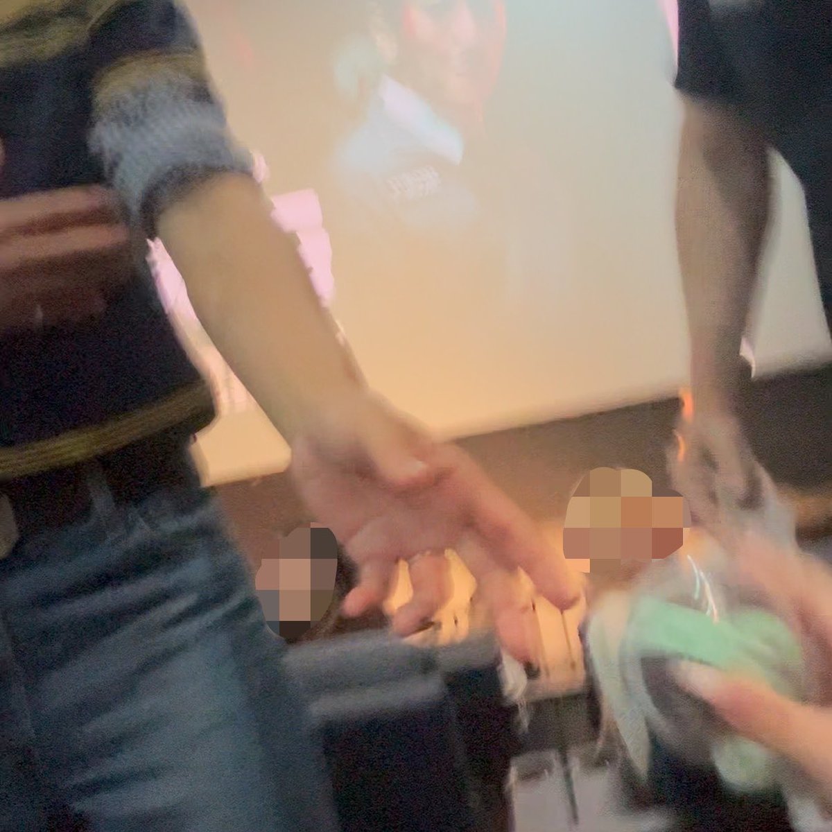 oeibeo's tweet photo. 크흠….. 재…무인….재무인…….! https://t.co/r0uk7GmggY