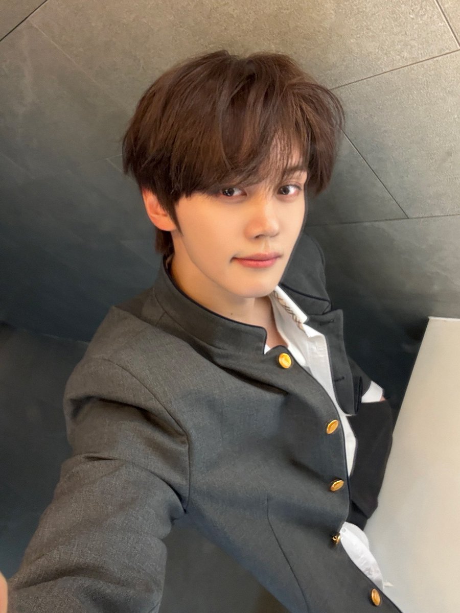 gyub830d's tweet photo. 얼굴 ㄹㅈㄷ https://t.co/NGe7QUM1k7