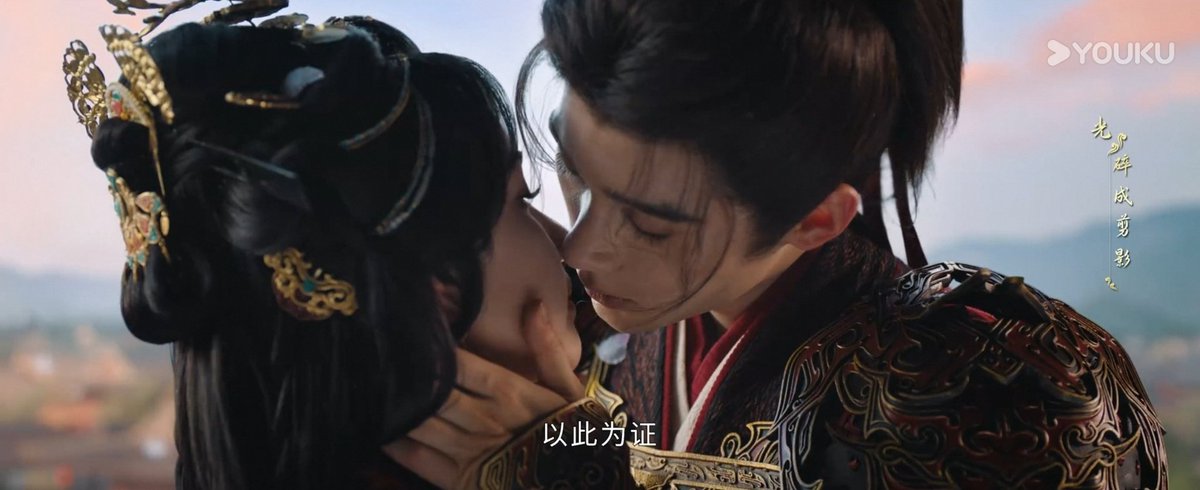 bambbhlight's tweet photo. the guard general xie yanlai goodbye kiss his grand princess chu zhao, as he sets for to war for half an year!❣️

#ashestocrown #zhouyiran #chenduling https://t.co/9T6VpZoaVf