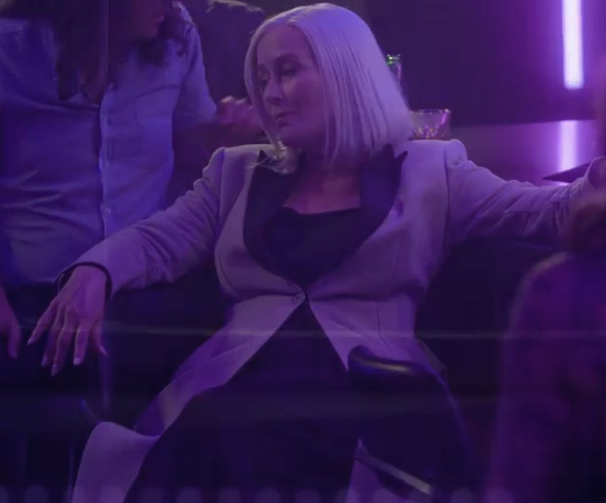 maharielles's tweet photo. a very small win but she looks so sexy manspreading like this #dickshardforgabi https://t.co/TUXd9zd7Ux