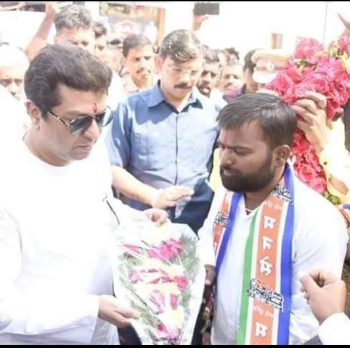 ShivadadaPuran2's tweet photo. मनसे अध्यक्ष राजसाहेब ठाकरे यांना वाढदिवासाच्या हार्दिक शुभेच्छां https://t.co/MZf8okTnzf