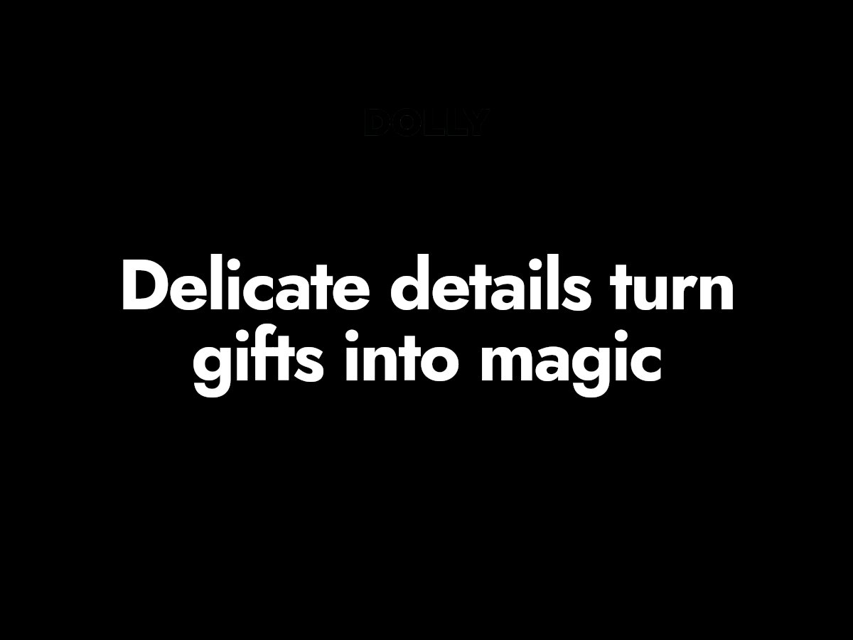 lepetittom's tweet photo. The magic of a gift is in the details: delicate ribbons, hand-tied bows, and that soft whisper of tissue paper. These finishing touches turn a present into a moment of wonder from the very first glance. Share your favorite gift wrap trick below! https://t.co/6f5LAm8ptY