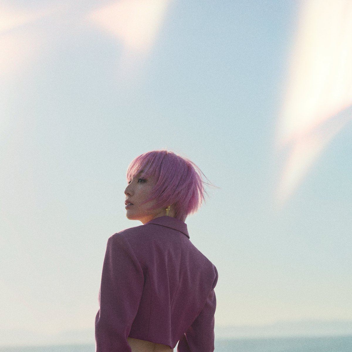 SoulFunkDeFunk1's tweet photo. https://t.co/IcDOrSuEjH

Siguen apareciendo canciones de Nao Yoshioka con este gusto a medio tiempo que nos gusta mucho por aquí. Hoy lo hace con la colaboración de Jamilla Woods en este extraordinario "Safe Place".

@willwork4funk  #ébanomusicbox https://t.co/qFVKi1qTl2
