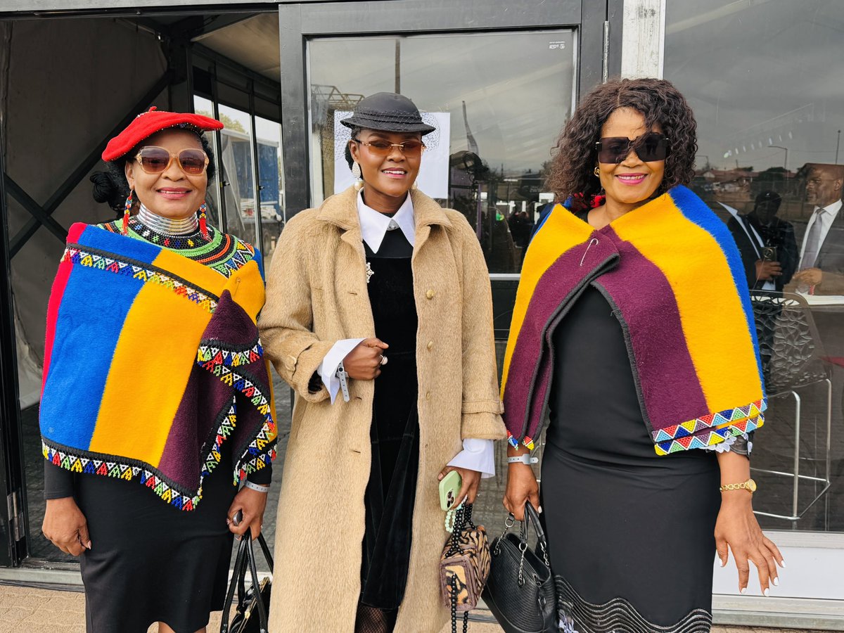 GCISMpumalanga's tweet photo. HAPPENING NOW | DEPUTY PRESIDENT MASHATILE TO DELIVERS EULOGY AT THE SPECIAL OFFICIAL FUNERAL OF KING MAKHOSONKE II

Deputy President Shipokosa Paulus Mashatile will deliver a eulogy at the Special Official Funeral Category 1 service of the late His Majesty King Makhosonke II Enock Makhosonke Mabena, King of the amaNdebele Nation.

The funeral service is taking place at Solomon Mahlangu Stadium, KwaMhlanga, Thembisile Hani Local Municipality, Mpumalanga Province, where family, traditional leaders, government representatives, and members of the public have gathered to pay tribute to the life and legacy of His Majesty.

King Makhosonke II, who passed away on 9 June 2026 at the age of 65, is being honoured with military honours in recognition of his leadership, contribution to the amaNdebele Nation, and service to the people of South Africa.

#KingMakhosonkeII #AmaNdebeleNation #SpecialOfficialFuneral #Mpumalanga #GovZAUpdateMP