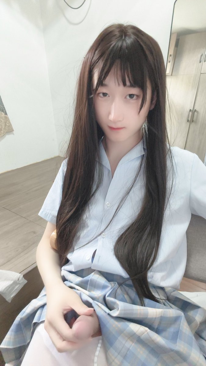 wnlmn's tweet photo. 离不开美颜相机，真真假假，假假假假，这两天开始用ai帮我写长篇小说了hh，效果勉勉强强 https://t.co/EoxITEWyk6