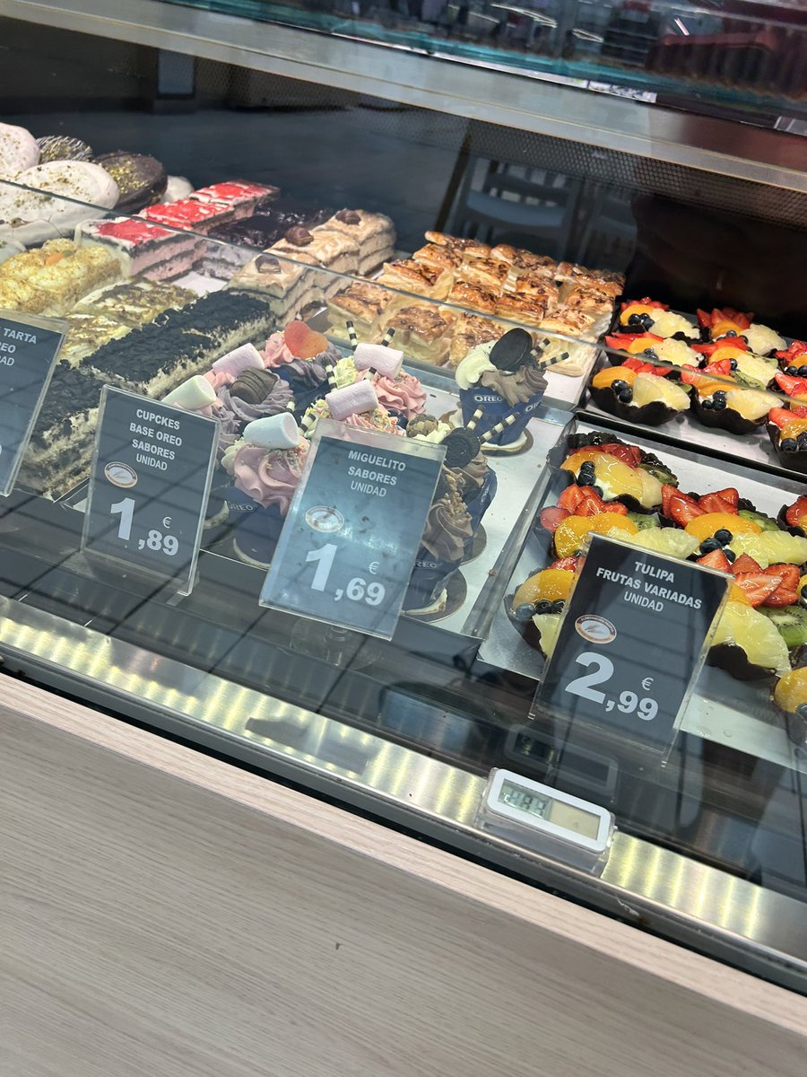 TheRealMikkang's tweet photo. @DanFriedman81 Superior????🤣🤣🤣🤣🤣🤣 Show me a Walmart that is better than let’s say an Auchan. Just one… https://t.co/IfbKOt7Oy7
