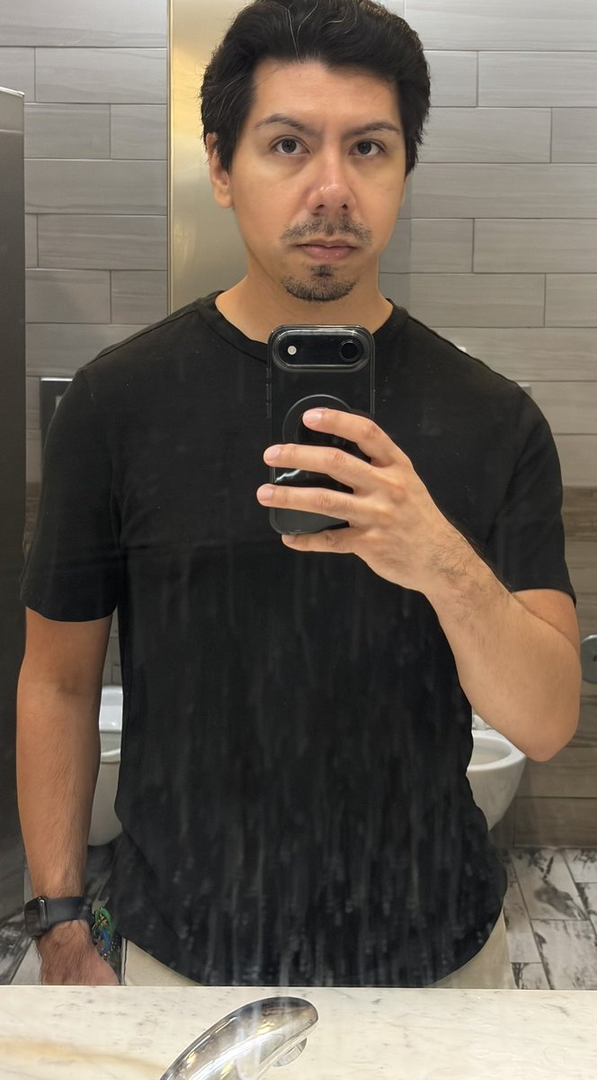 dae_uno93's tweet photo. In need of a haircut 💇‍♂️ #selfie https://t.co/NXgMwY7q5p