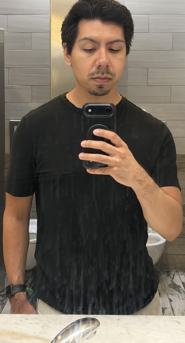 dae_uno93's tweet photo. In need of a haircut 💇‍♂️ #selfie https://t.co/NXgMwY7q5p