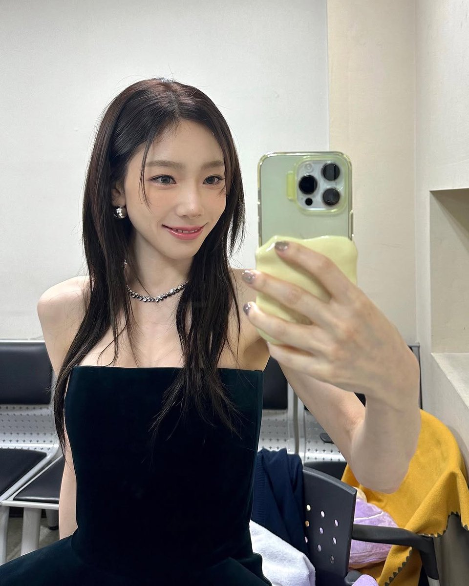 n_snsd_ot8_'s tweet photo. 230614 taeyeon.smofficial Instagram 
🖤<퀸덤퍼즐>🖤 

S♡NE 1화 어땠나요? 
다음 주도 기대 많이 해주세요✨️ 
#QUEENDOMPUZZLE 

➡️ https://t.co/CNgIWBSuS8 

#태연 #Taeyeon #소녀시대 
#SNSD #GirlsGeneration https://t.co/nc5bTADVHn
