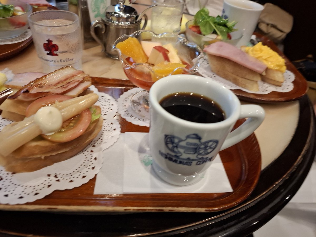 K615Sweet's tweet photo. #smp765
マリさん、皆さん こんばんは☔
にゃん地域、ポチポチと雨が降ってきました。
昨日のミニ同窓会の続きで今朝は7:30に電車に乗って三ノ宮へ。
同窓生とモーニングを食べてお墓参りをしてハーバーランド、IKEAと周って、新神戸駅で見送って地元に帰ってきました。
楽しすぎてお腹いっぱい😅 https://t.co/vllTnj4IkF