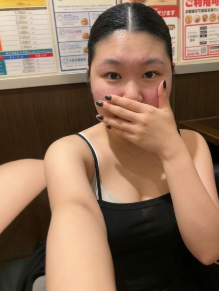SumitSi26136775's tweet photo. ネカフェラしちゃった
これごっくん前。 https://t.co/EcV4S8u133