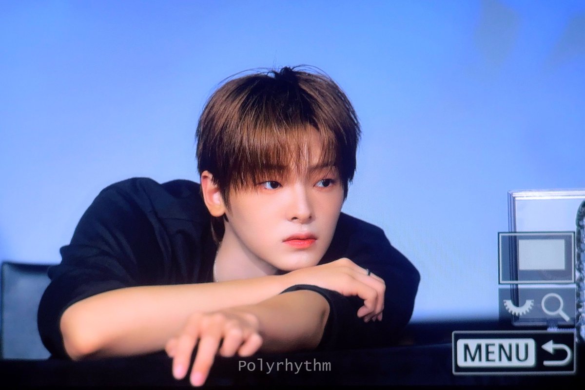 polyrhythm67's tweet photo. 260614 오늘 얼굴 깡침 #강우진 #KANGWOOJIN #플레어유 #FLAREU https://t.co/pbKKcYwOJa