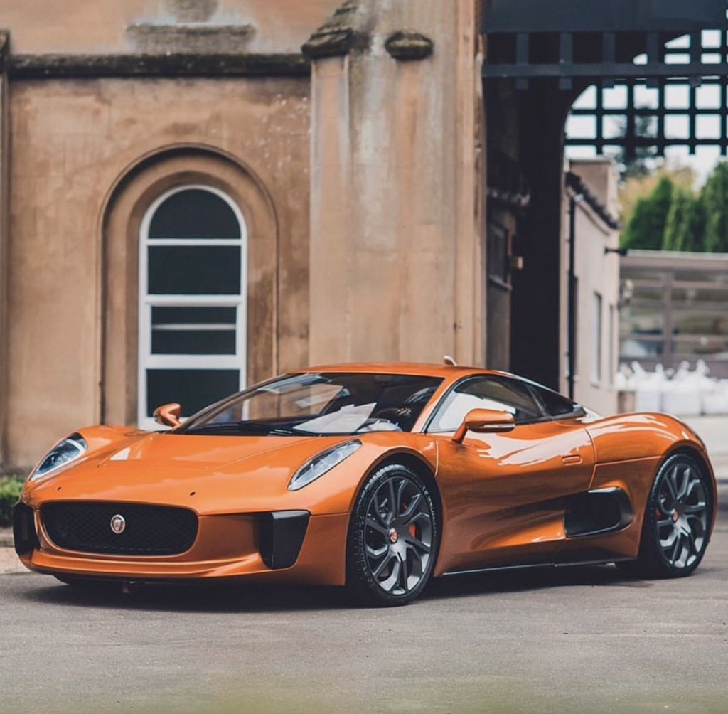 Car Grails tweet media