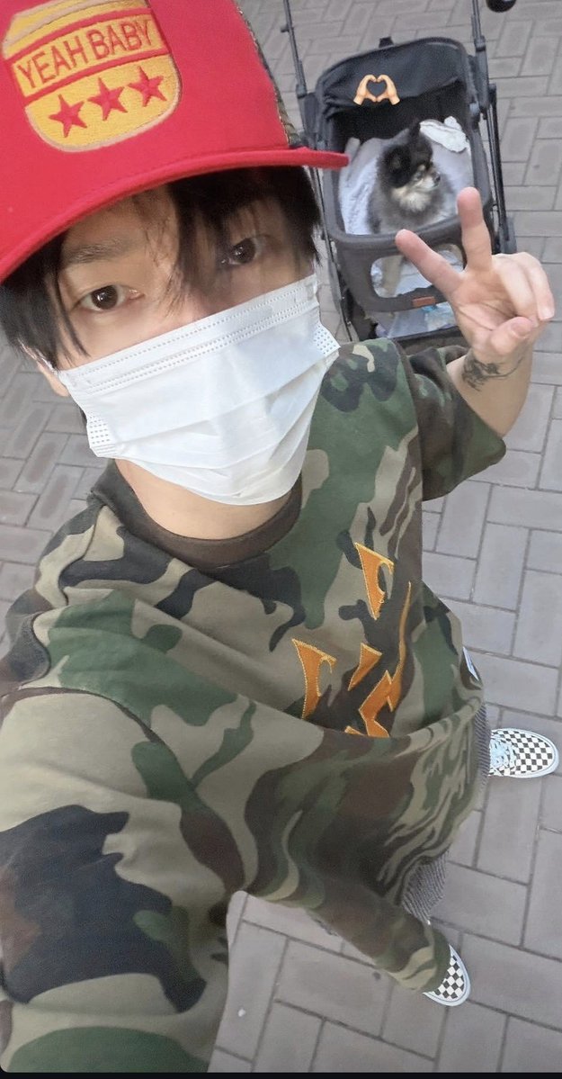 Daily_Yesung's tweet photo. #YESUNG #예성 #イェソン #艺声 https://t.co/4VViPorDsN