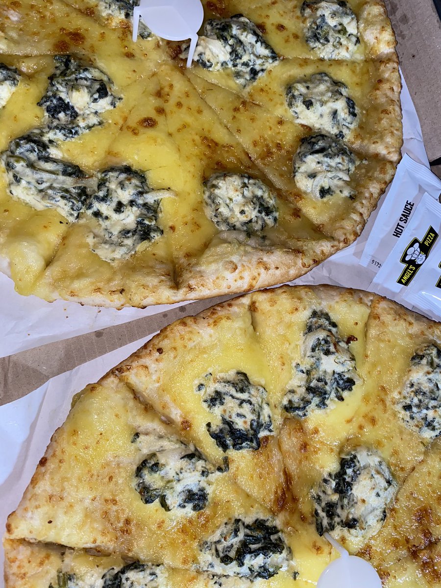 ilikeupta's tweet photo. i love u angel’s pizza #foodtwt https://t.co/qFUsYXtpCy