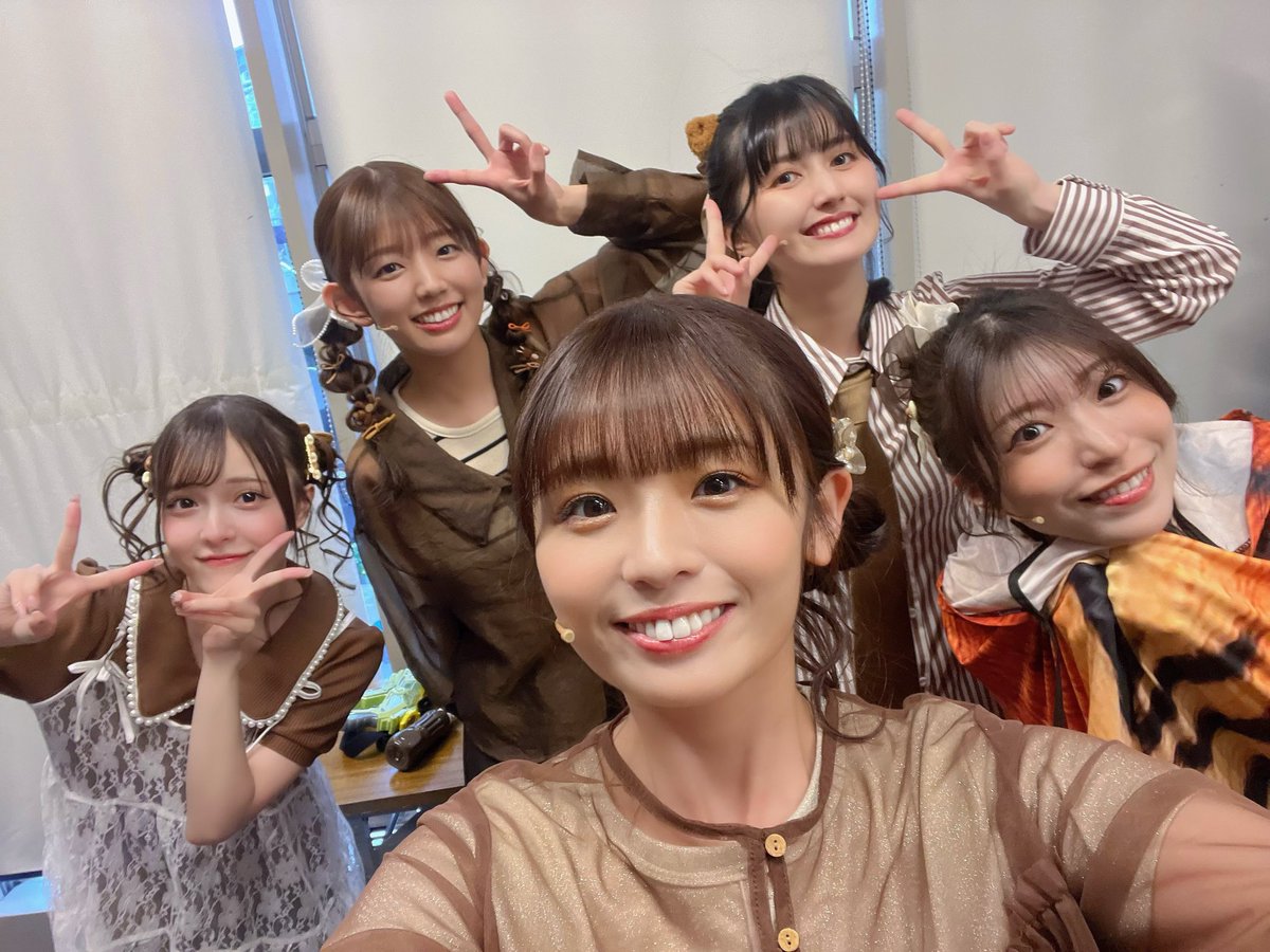 MizukiSaiba_318's tweet photo. 『TOKYO COL-CUL COMEDY～BROWN～』

Bチーム千穐楽を終えました🐙
ご来場、ありがとうございました！！

感想は #カルコメ で！みにいくよ～

19時からはアフタートーク！お楽しみに♩ https://t.co/2Ym4lkPstd