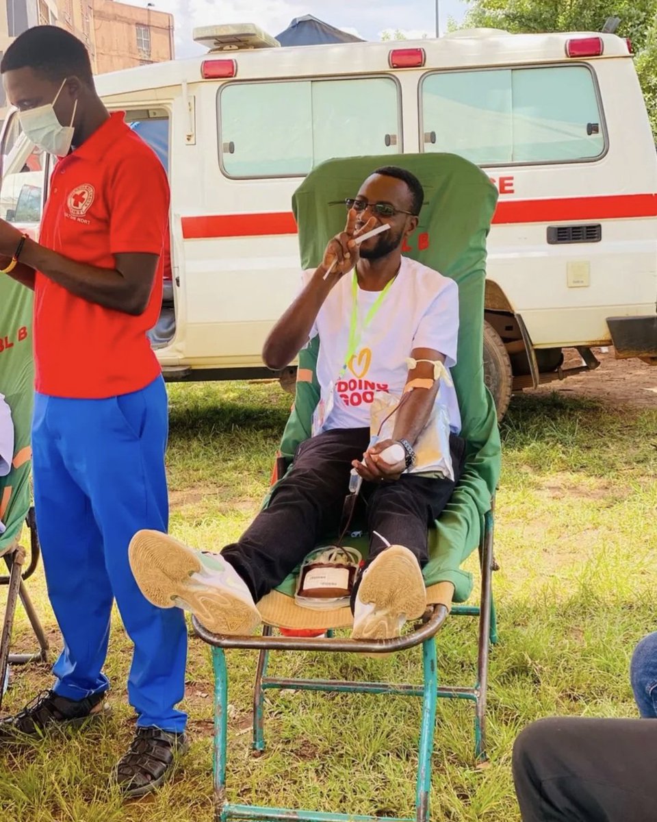 ninyesigar's tweet photo. #WorldBloodDonorDay2026 

"To all those that have ever donated blood and those that encourage others to donate, thank you for saving a life" - says my leader @stellakayy 

#OmutimaOmugabi 🇺🇬 https://t.co/gFd6eeKyIu