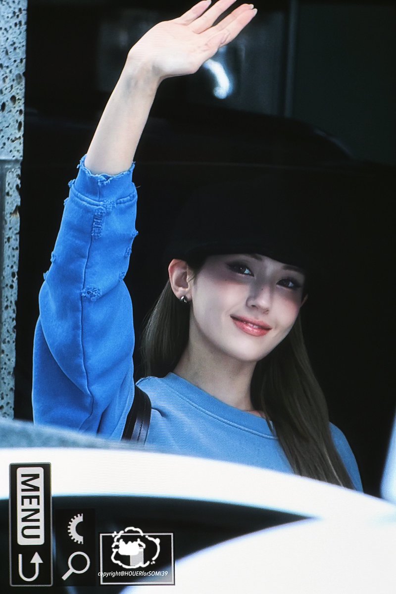 HOUERforSOMI39's tweet photo. 260614 퇴근 Pre.

#전소미 #JEONSOMI #아이오아이 #IOI https://t.co/rnLnkgBAE2