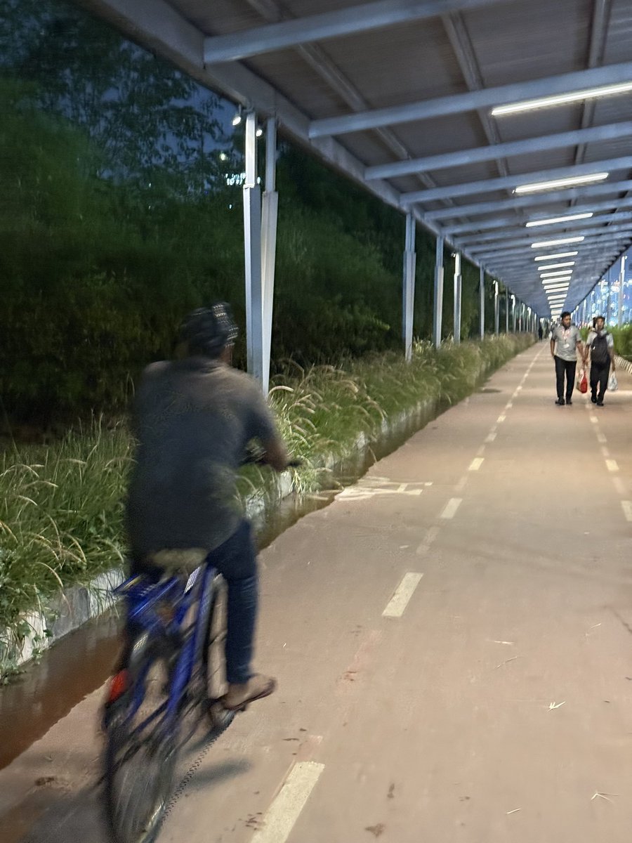 India_Builds's tweet photo. Hyderabad Solar Cycling Track https://t.co/NrZRoau1HS