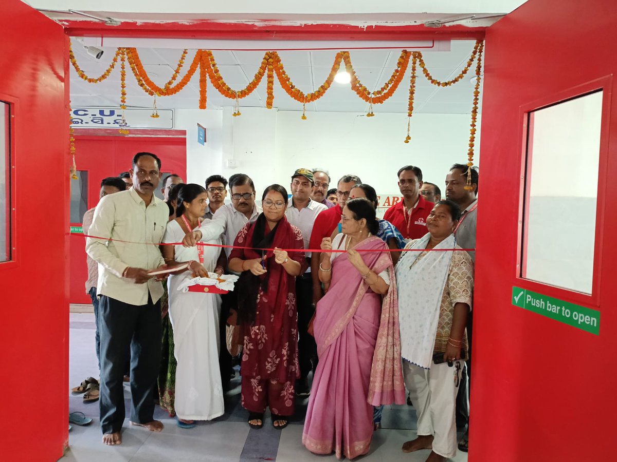 AshishKASir's tweet photo. Honoured to be recognized as the "Best Voluntary Blood Donor" (17 times) on World Blood Donor Day 2026 at DHH, Sonepur received this memento and certificate from the Hon'ble ADM Madam and CDMO, DHH Subarnapur
@Alumnisnprc1964 @SnprCollege1964 @HQ_DG_NCC @DM_Subarnapur @moayush https://t.co/31y6ft3qRN