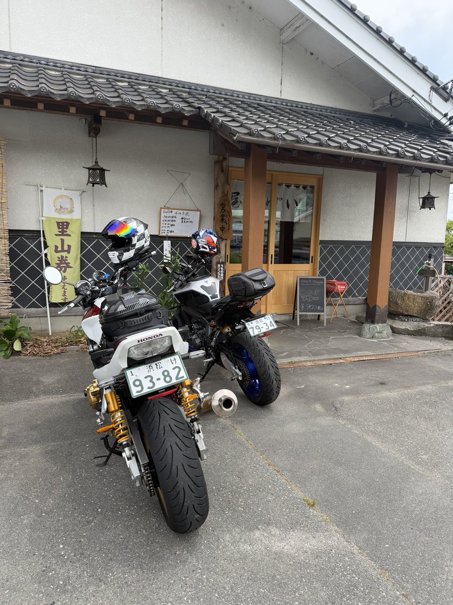 TezukaStyle's tweet photo. 今日はセンパイと『駒ヶ根のマルス駒ヶ岳蒸溜所 本坊酒造』へ行ってきました💁‍♂️

無料で工場見学してウィスキー買って途中でご飯食べて帰宅🏠

久々のロンツー楽しかった https://t.co/e3ooAPDb7E