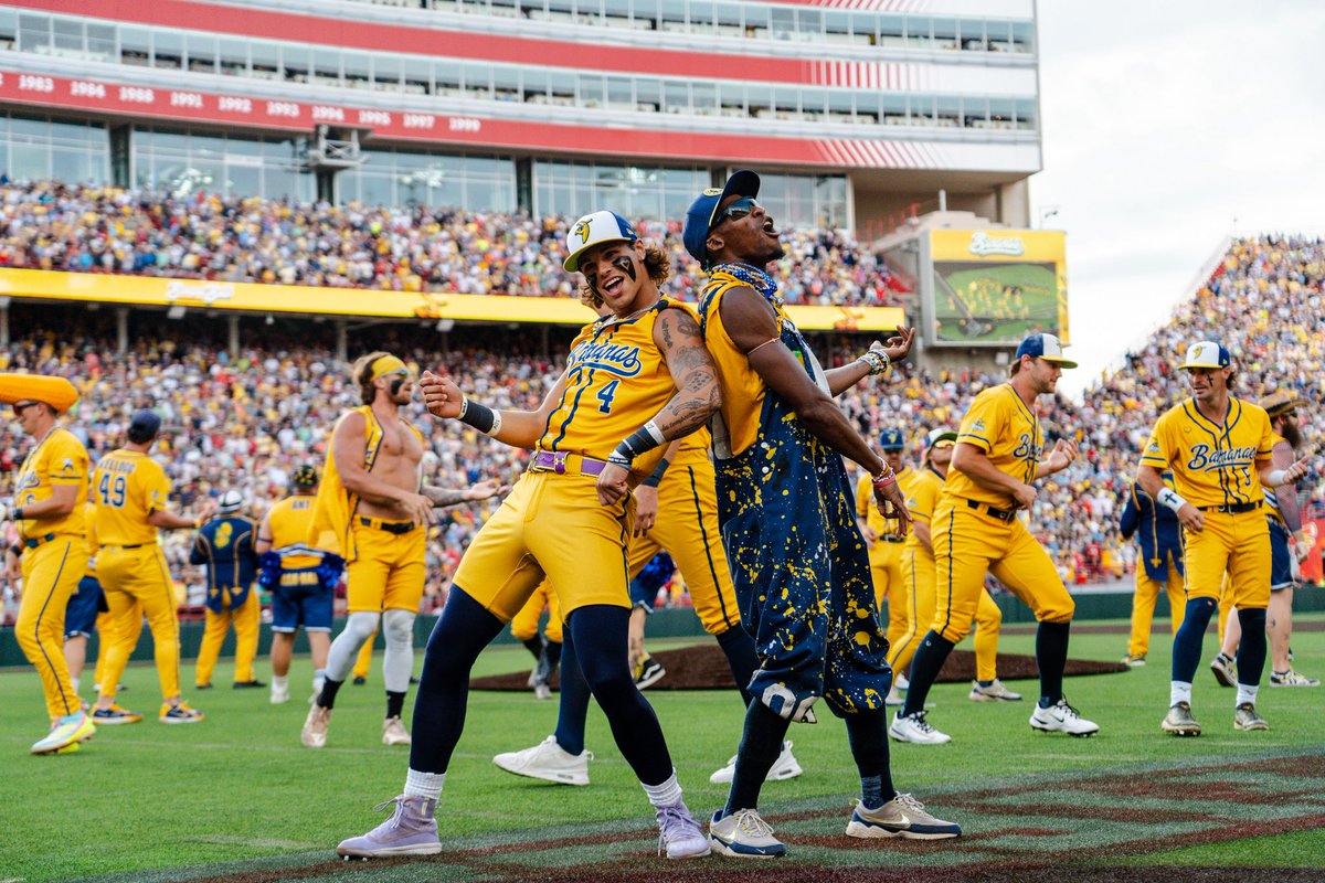 TheSavBananas's tweet photo. Lincoln, what a time we had👏 Nebraska legends, Joba Chamberlain and Tom Osborne, made appearances in yellow. We danced, we sang, and we went bananas with all of you in a sold out Haymarket Park and a sold out Memorial Stadium. 

Thank you, Nebraska💛 Cincinnati, we’ll see you next!