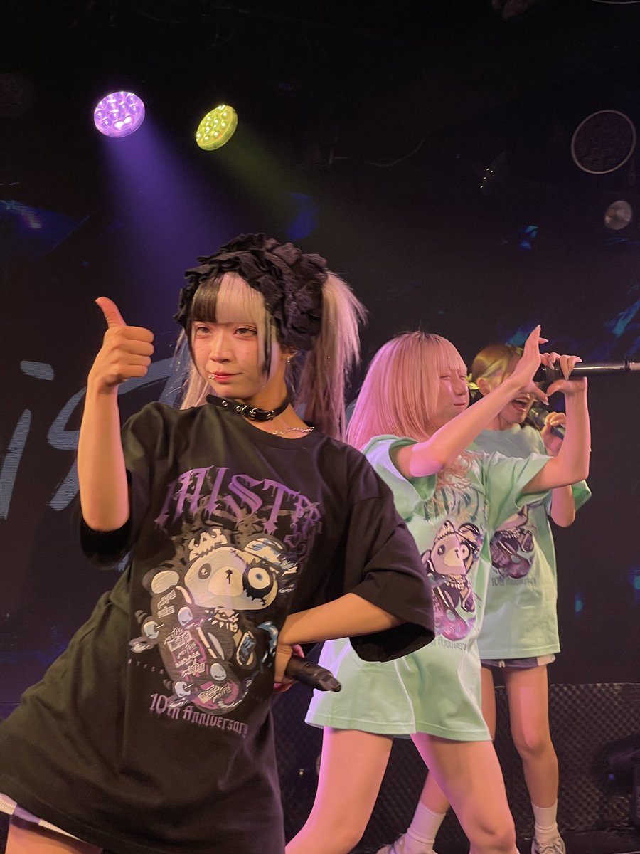ritch1818's tweet photo. 今日もライブ！「mist FES」2日目1本目ぜろから⭐︎すた→とをを観た♪イベントTシャツでの出演だった✨1曲目に「七色ギャラクシー」が来て一気にテンション上がった⤴️⤴️めちゃ楽しかったなぁ！！20分枠4曲なんてあっという間だった😊
#ぜろすた https://t.co/3AhG8z7Le5