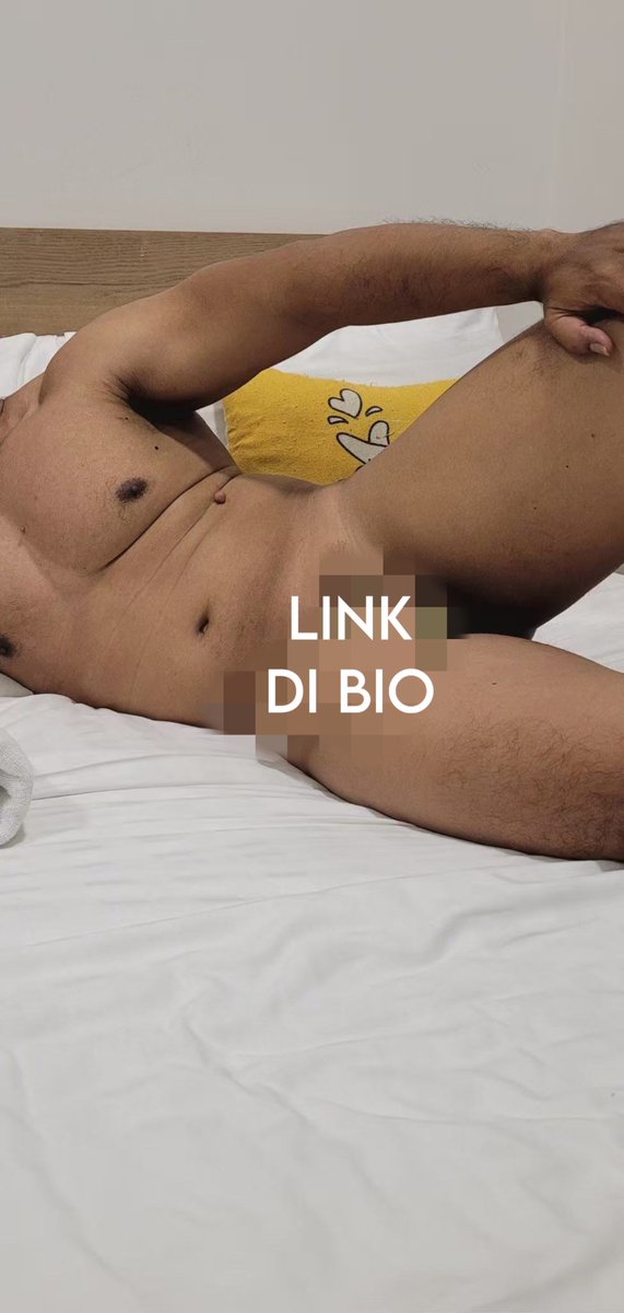 jejakamalay4's tweet photo. untung anak bini dia dpt ayah &amp; laki sedap macam ni... Alim dan super seksi pada masa yg sama. Geram tgk dia tonggeng mcm tu..Doggy dia beramai confirm sedap ni ! kalau dia ayah / pakcik aq pun, tiap mlm aq rim dia haha 

CLEAR VERSION SINI :
TEKAN LINKKK KAT BIO 💎 https://t.co/KuwISoxzCE