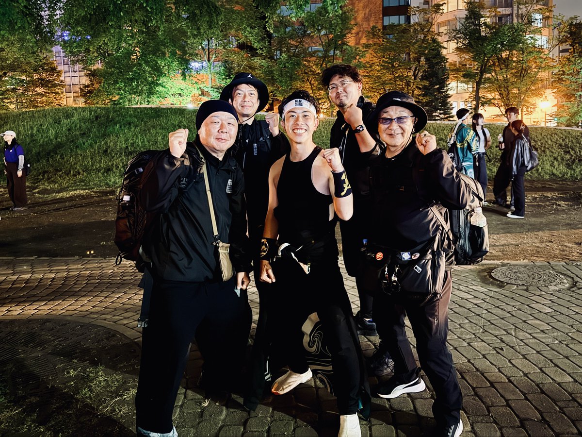 To_Ru5678's tweet photo. みんな、3日間お疲れ様！
笑゛カメラマンおじさんチーム
とりあえず撮影完了！
3日間土砂降りだったり、暑すぎたりで大変だったけど楽しかったね☺️
でも、写真組はこれからの整理です笑

@jyoinuyama 
#jyo2026 https://t.co/wrg6QUWfeM