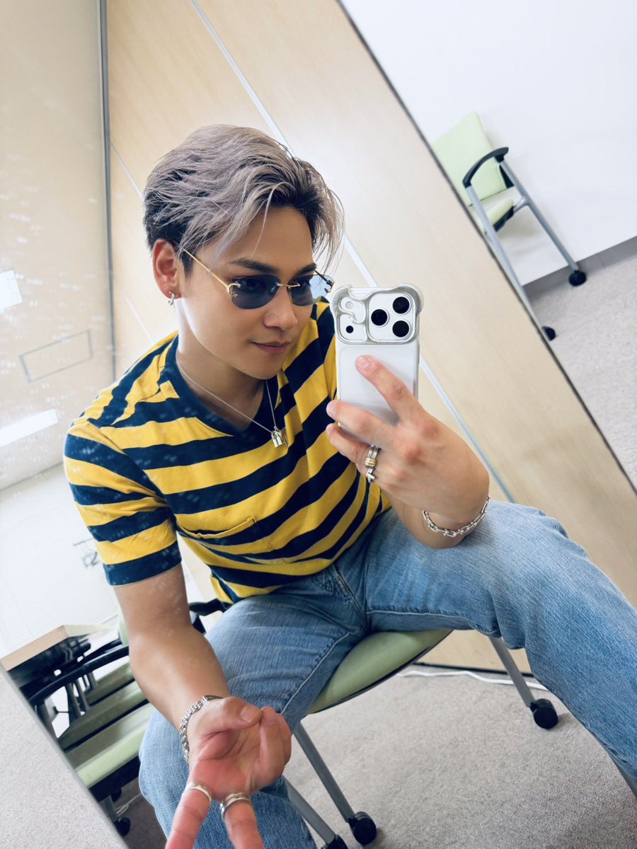 seven_deuce_OA's tweet photo. おつおつぅー！！👼🏽💎✌🏽

今日は🐝スタイルコーデでござんす。

そして今日は72のストレートフラッシュからのリリイベ‼️

RIVERzのみんないつもご来場ありがとうね🫶🏽

え！？てか、まって！？
2026年もう後半年ちょっとで終わる！？早いて😂

悔いを残すなよ！最高の1年にするんだぞ！！

明日もよろしく！！🔥

 #SevenDeuce #セブデュ #Kaito
@kaito_n821