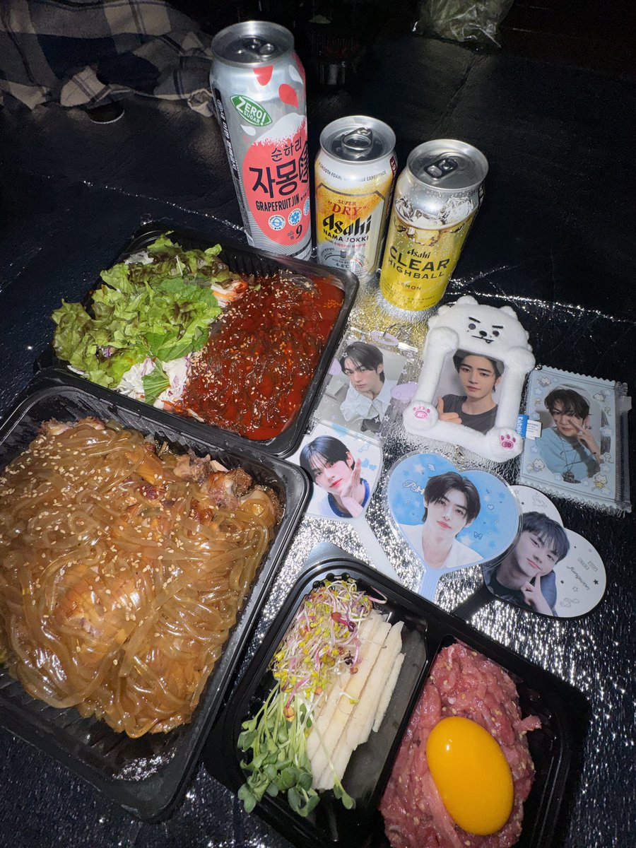 ttominyang's tweet photo. 여자라면 가방에 미니우치와 챙겨서 피크닉 해야겟지 https://t.co/e7HBXg8JC7