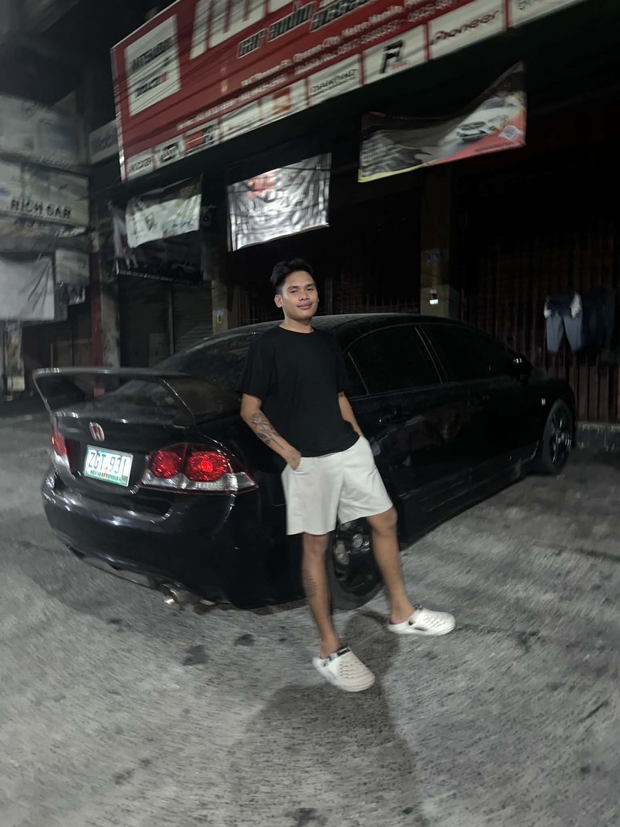 MassageAddict28's tweet photo. It's a Sunday and like the usual, I went to Quiapo and offered my Thanksgiving and prayers.. before heading home, I dropped by @Radiance_banawe since I have been invited by @JayjayVena68505 for a session with him.. I arrived earlier as usual, so I didn't mind waiting for a bit.. https://t.co/XgcqhYgbZ5