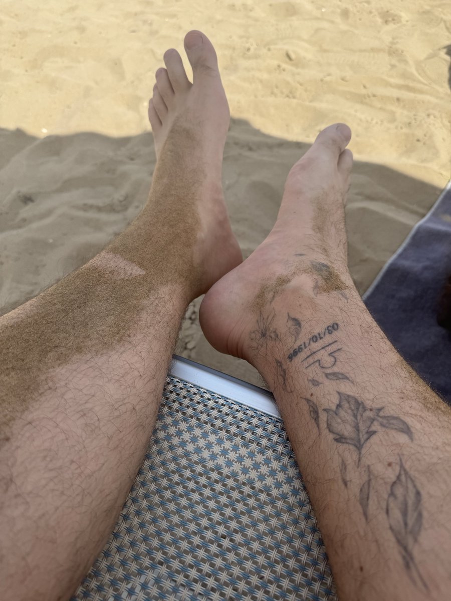 feetuccine46's tweet photo. Sabbia addosso. ππ£
#feet #barefoot #footphotography #malefeet #feetpics #footlover #barefootlife #cleanfeet #naturalfeet #beachfeet #footshot #feetfocus #feetgram #sockless #footcontent https://t.co/csWb9Dmddn