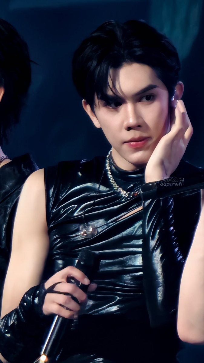 aapsmsh's tweet photo. คนสวยขาของแฟนนศพ. หรือป่าวคะ 😳🤭

#vivoxPROXIE
#vivoZOOManiaConcert 
#PROXIEth https://t.co/hJRbZREtjk