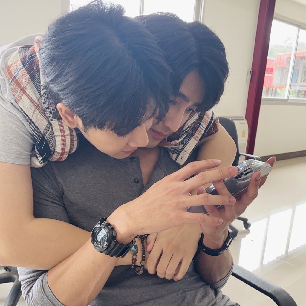 siwonale95's tweet photo. To be h'O'nest with your love
love is more beautiful. 🫠❤️🤎🌍🪐
#EarthMix https://t.co/3IizAsNoC6
