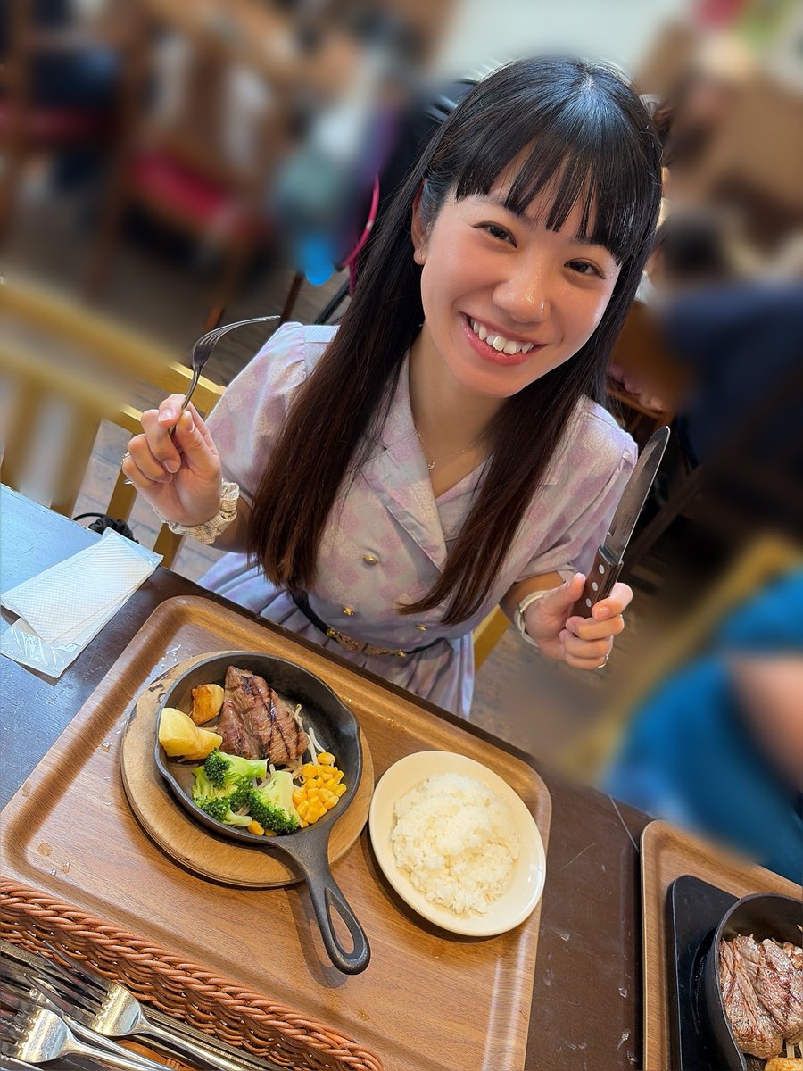 colorful_secchi's tweet photo. お肉めっっっちゃ美味しかった〜🍖🤭💓 

#ジョンソンタウン 
#埼玉県
#入間市 
#アイドル https://t.co/yuqDsbOHMr