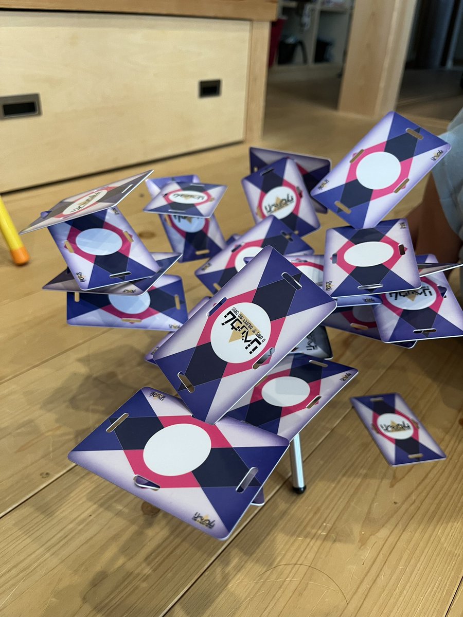 CheapChairShop's tweet photo. 本日のボドゲ日記
#トーネードスプラッシュ 
#13HEROES 
#リベリウム 
#街コロコロ
#UNO 
#ボードゲーム https://t.co/RgjAKAsYwh