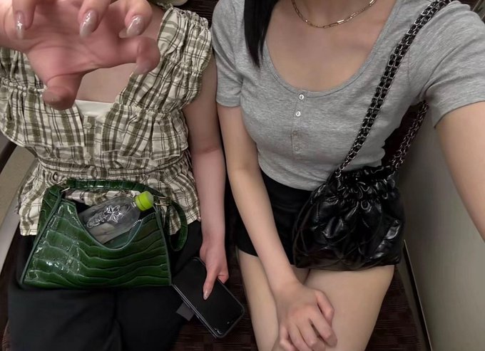 JohnMinter89929's tweet photo. 北九州で女2 男1で会える人いますか？
ドライブか飲みに行けたら嬉しい https://t.co/yQ8JY2LTEh