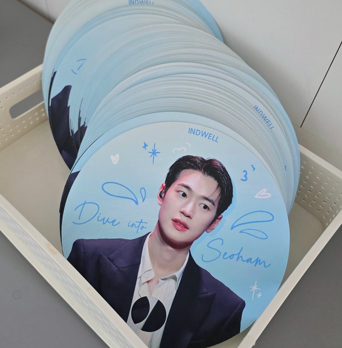 indwell931028's tweet photo. '너에게 다이브' 서포트 후기 업로드 했습니다
⬇️⬇️⬇️
https://t.co/ZxKzg7NCvI
함께해 주셔서 감사합니다🩵 https://t.co/NFUiAzPGRC